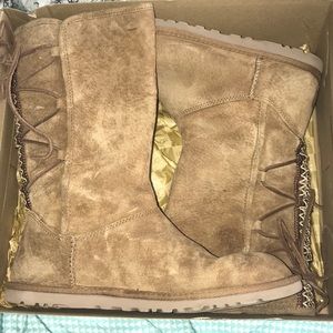 Ugg Tasman boots